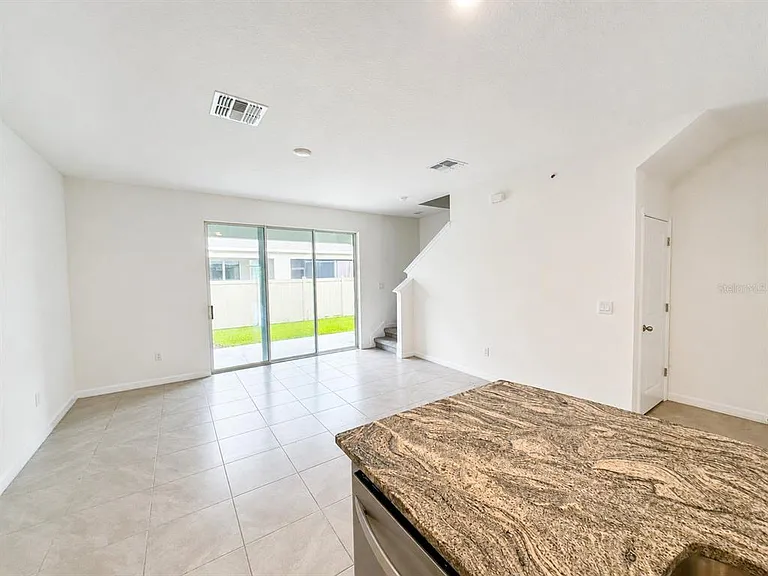 17234 Amber Aspen Way — Photo 4