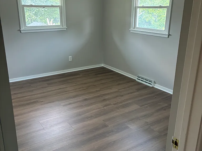 965 Crestview Ct — Photo 12