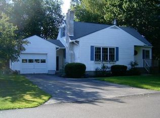 4 Murray Rd, Essex Junction, VT 05452