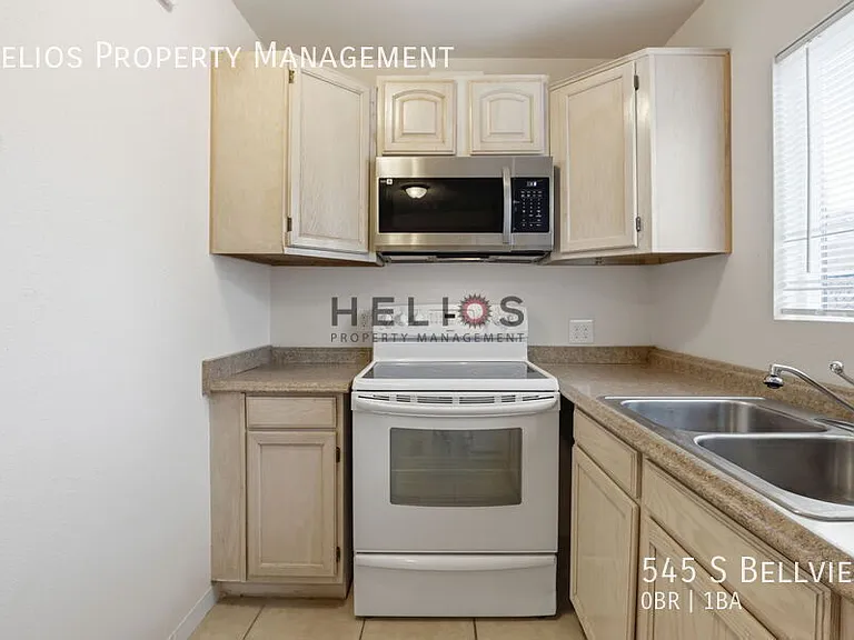 545 S Bellview — Photo 7