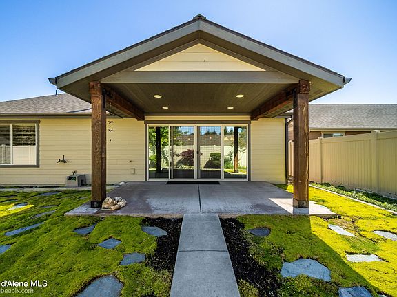 5th image of 2247 N Sockeye Dr