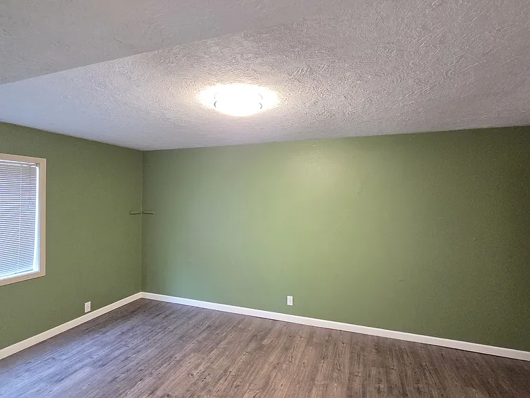 16932 Greentree Ave — Photo 23