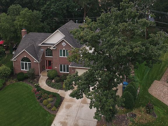3rd image of 126 Augusta Dr
