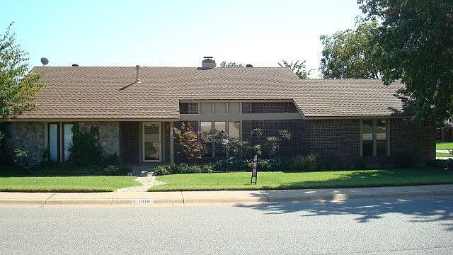 1st image of 1918 Creighton Dr