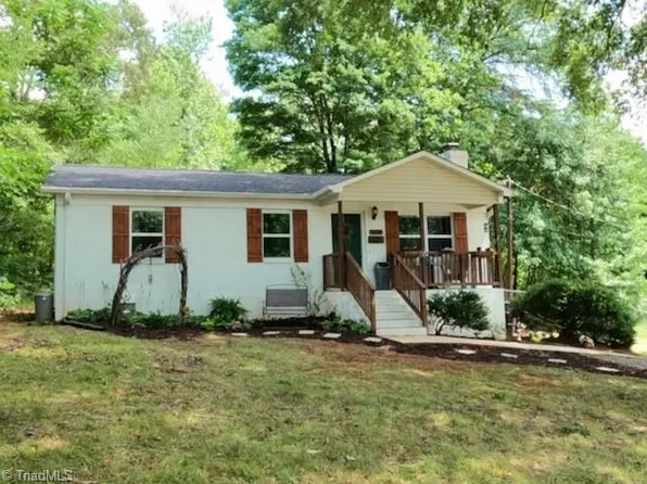 119 Barlow Cir, Winston Salem, NC 27105