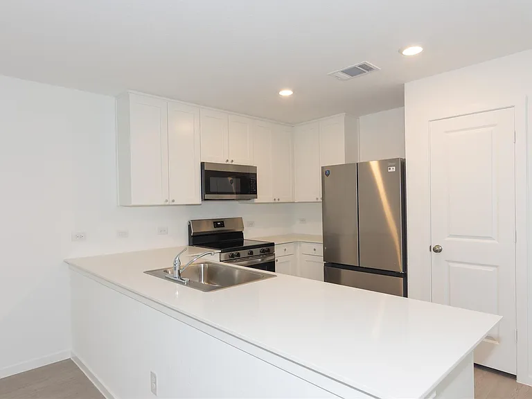 137 Starpacker Ln — Photo 9