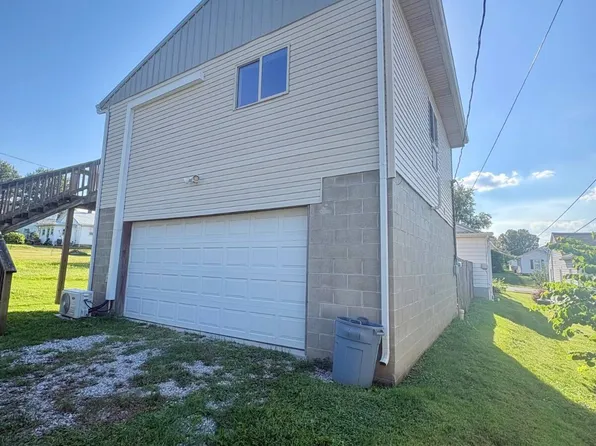 542 1/2 13th St, Tell City, IN 47586