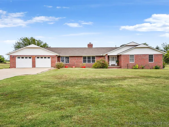 1812 N 5th St, Henryetta, OK 74437