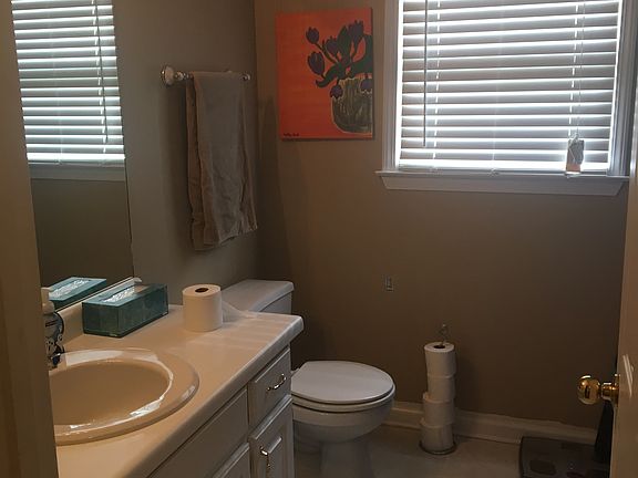 3rd image of 105 Serenity Ct