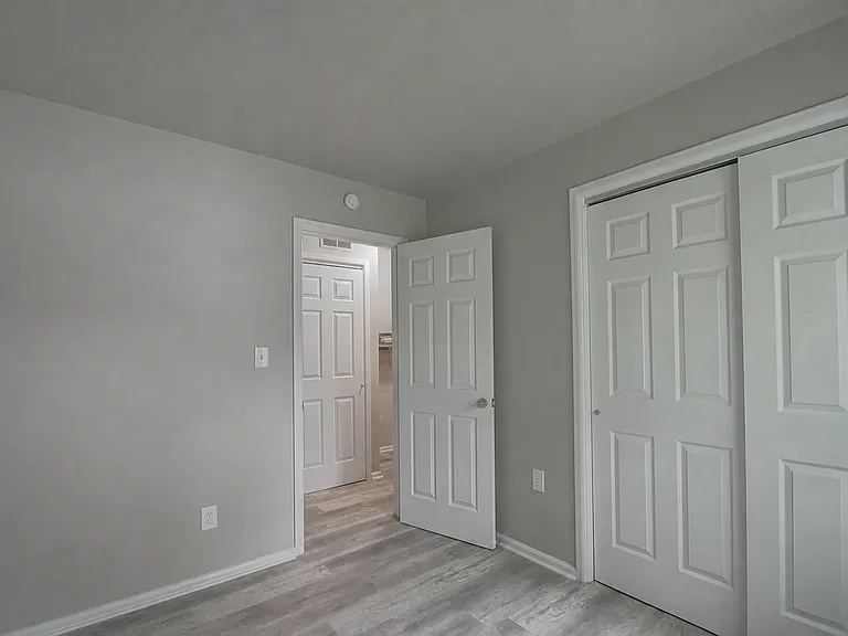 1008 Hovey St #ATK — Photo 11