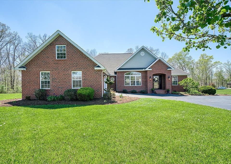 1378 Pow Camp Rd, Crossville, TN 38572 Zillow