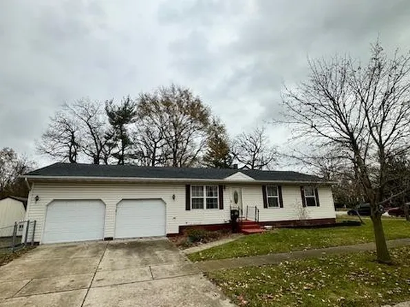 2753 Fayette St, Lake Station, IN 46405