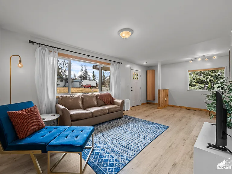 2101 Solstice Cir #1 — Photo 1