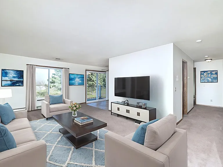 **Limited Time Special! Up to 2 Months Free Rent — Photo 12