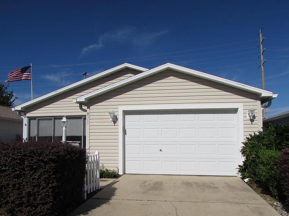 1st image of 9311 SE 173rd Surrey Ln