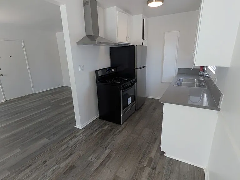 Grand 504 — Photo 17