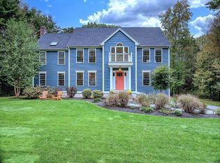 44 Mill Rd, North Hampton, NH 03862