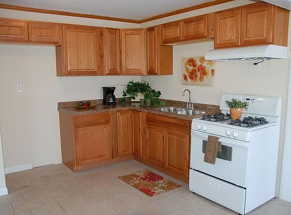 2nd image of 234 E Lincoln Ave