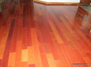 9900 Sunrise Ln, Two Rivers, WI 54241