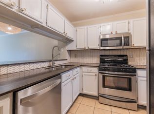 1411 Gracy Farms Ln APT 121, Austin, TX 78758