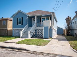 5619 Menard Ave, Galveston, TX 77551