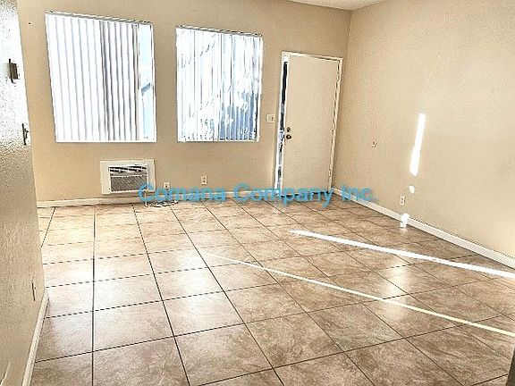 3rd image of 3814 Arnold Ave #1