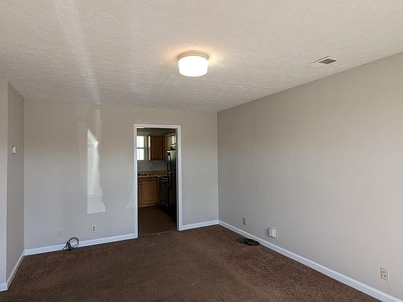 3rd image of 3635 Willow Creek Ct