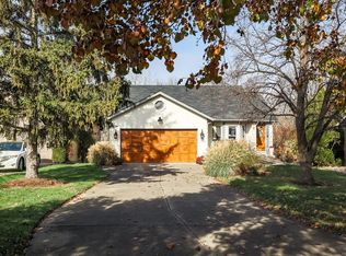 5266 Woodcliff Ct, West Chester, OH 45069