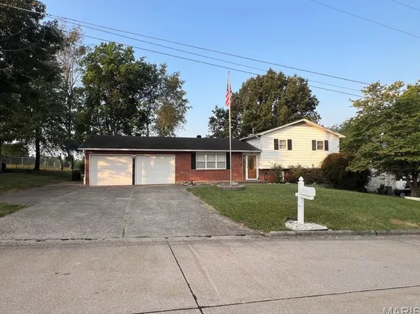 535 Goodson Dr, Jackson, MO 63755