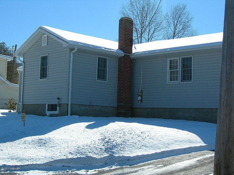 2nd image of 138 Washington Ave