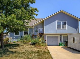 17230 S Agnes St, Gardner, KS 66030