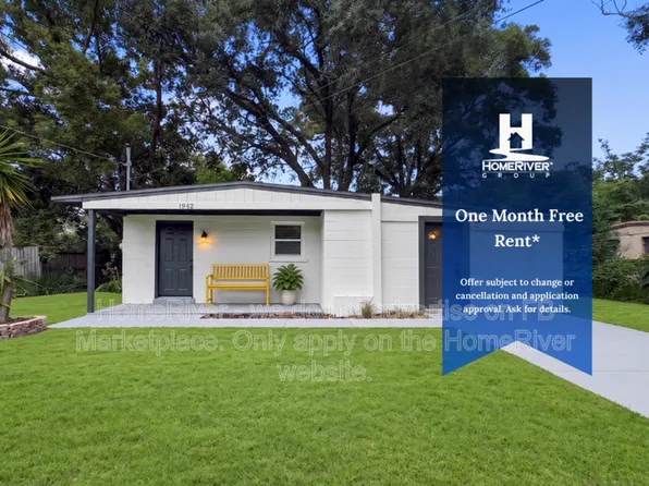 1942 Brookview Dr S, Jacksonville, FL 32246