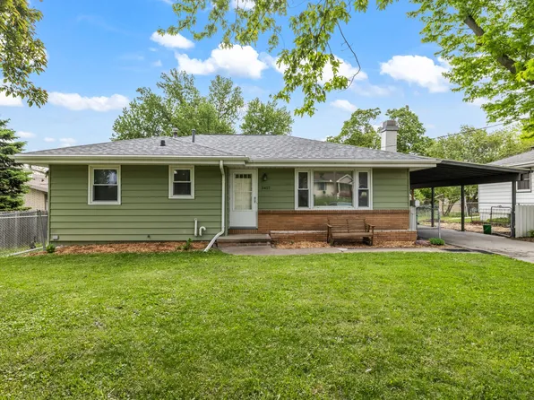 3417 E 29th St, Des Moines, IA 50317