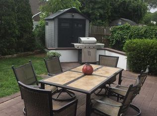 171 Duckpond Dr N, Wantagh, NY 11793