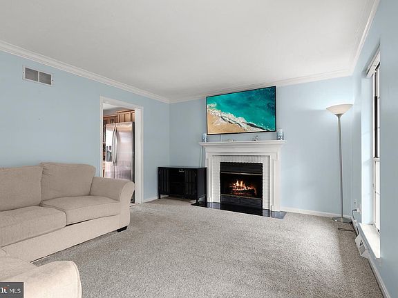 2nd image of 6824 Littlewood Ct