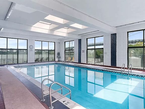 3rd image of 25-40 Shore Blvd Penthouse 19G