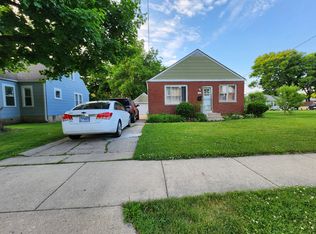 700 Stewart Ave, Elgin, IL 60120