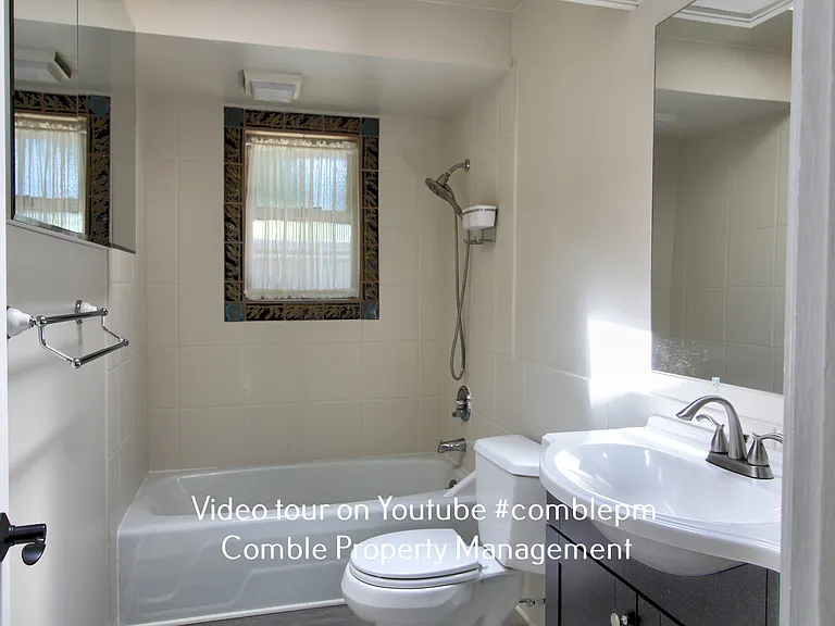 1150 Evergreen Point Rd — Photo 11