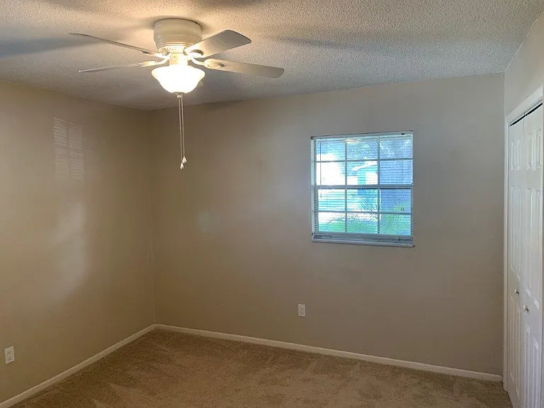 700 Green Rd — Photo 14
