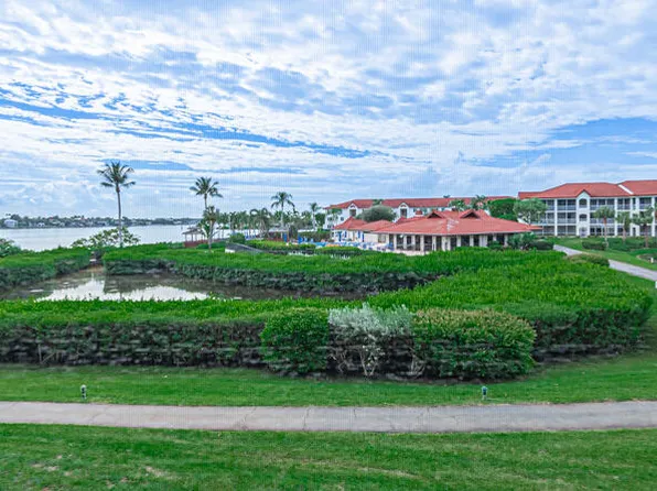 7020 Half Moon Circle #210, Hypoluxo, FL 33462