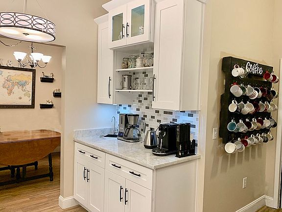 Coffee bar - kitchen