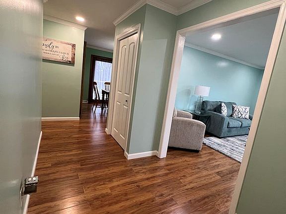 3rd image of 442 Fuller Estate Cir