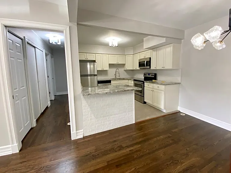 1111 N Old Woodward Ave #1 — Photo 11