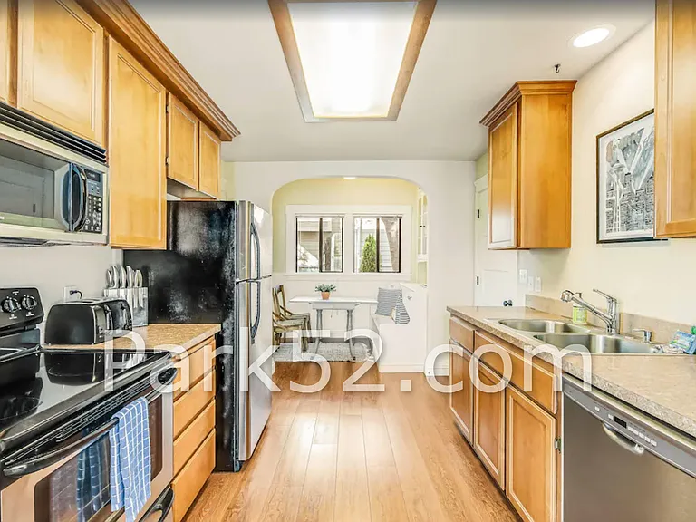 401 North M St #A — Photo 3