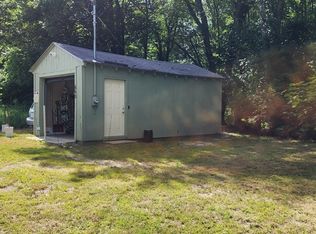 660 Victory Hwy, Mapleville, RI 02839