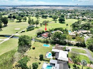 51 Hunting Lodge Ct, Miami Springs, FL 33166