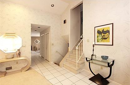 2nd image of 27 Tuxedo Dr