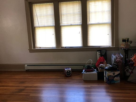 5th image of 118 E Curtin St #1