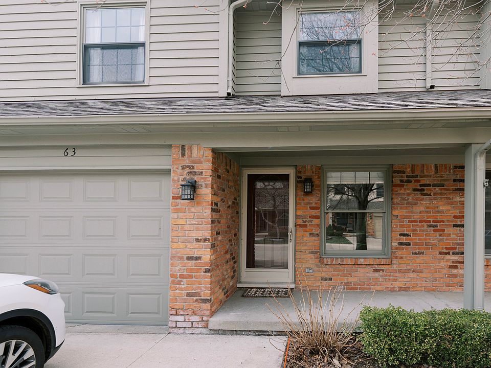1st image of 63 Maplegrove Dr