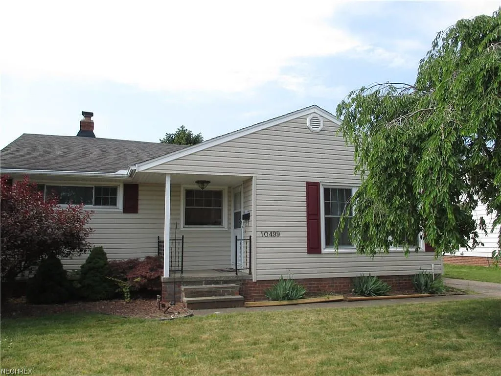 10499 Deborah Dr photo 1